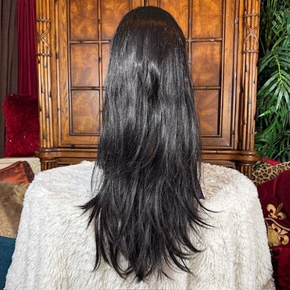 Freetress Equal 25" Susan Lace Front Shake-N-Go Color 1B Synthetic Wig - Picture 10 of 16